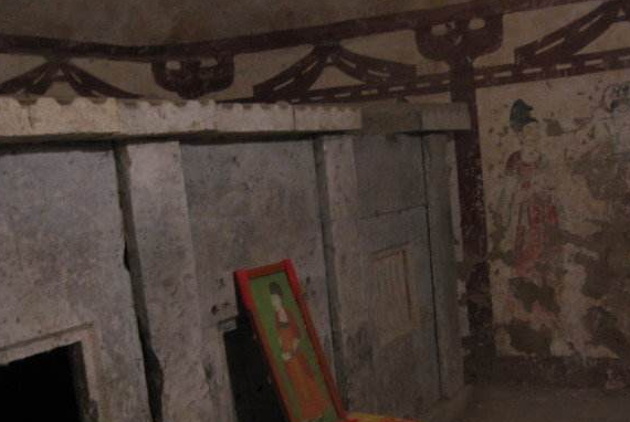 「古人智慧」陕西挖出唐公主墓,墓中发现盗墓贼无耻行径,专家直骂禽兽不如