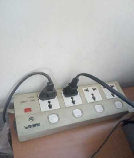 【小米科技】小米单挑行业审美!原来在小米卖插座前,国产插座都是“土味”模样