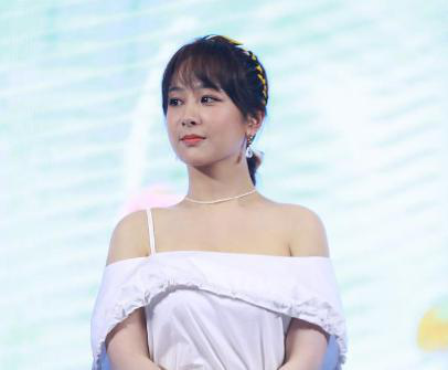 杨紫|喝水都会长胖的杨紫在娱乐圈处境有多艰难？