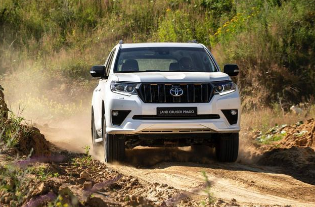 丰田普拉多|最新款普拉多上市，颜值超过奔驰GLS，内饰体验更好，起价24万