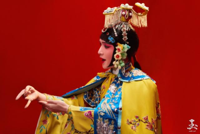 蕾哈娜：张艺兴新专辑先行曲《玉》上线 以“玉”为引探寻音乐世界里的前世今生