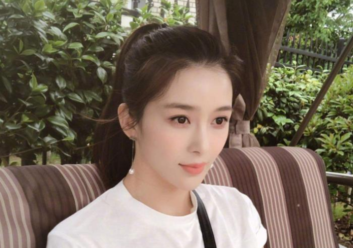 『赵韩樱子』女主角曾拿到手软，出道多年仍不温不火，名字却成她最大败笔