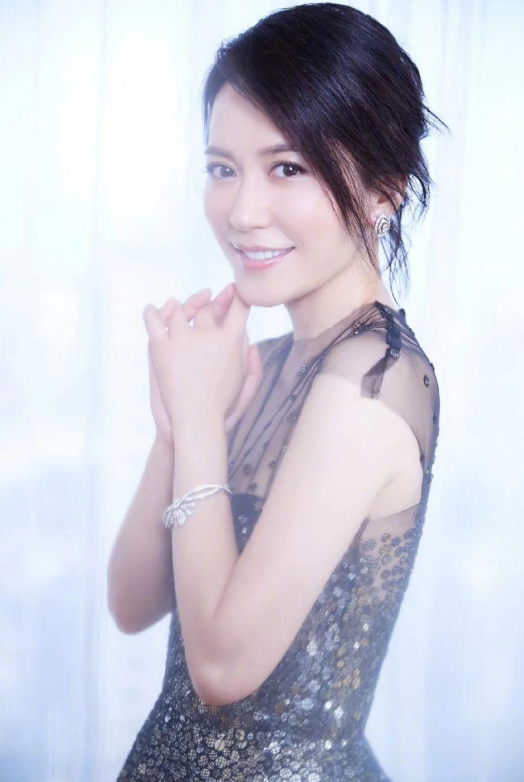 3位至今还没人娶的女星,各个堪称"绝色美人",网友:娶到就是血赚!