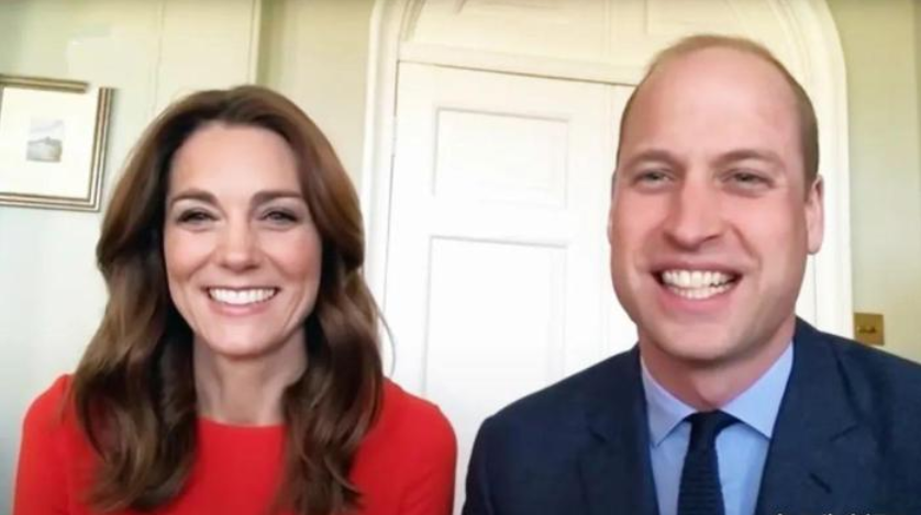 凯特王妃|38岁凯特王妃为3兄妹做发型，手艺还相当精湛