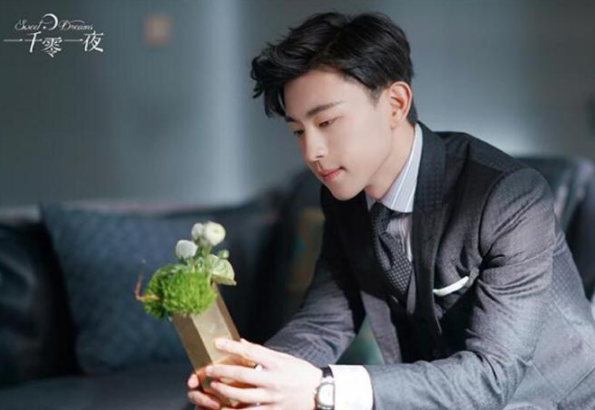 韩雪：比韩雪家庭还要深，娱乐圈又一明星身世被曝光，难怪这么火