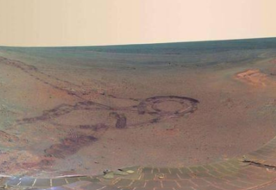 『火星』火星表面有“人”跳舞？被卫星意外拍下！