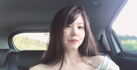 【mayumi】电竞美女选手Mayumi炒作被嘲：打电竞就为了当主播吸血？