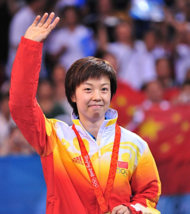 [勒布朗·詹姆斯]张怡宁为何嫁给大自己20岁的老头？原因并不复杂，说了你未必相信