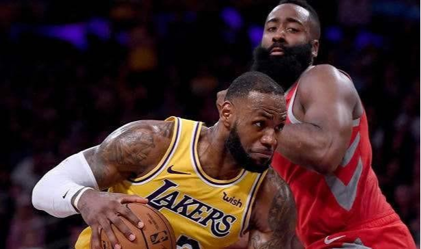 勒布朗·詹姆斯|今年的nba季后赛，伦纳德是不是独一档的，感觉比詹姆斯都可怕？