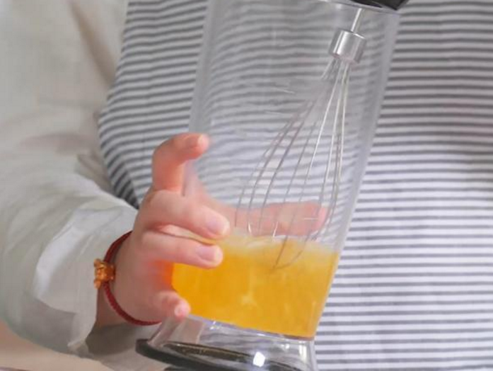 「芝士蛋糕」“芝士蛋糕”方法+配方，美味至炸出裂纹，口感清爽，不会忘记食物