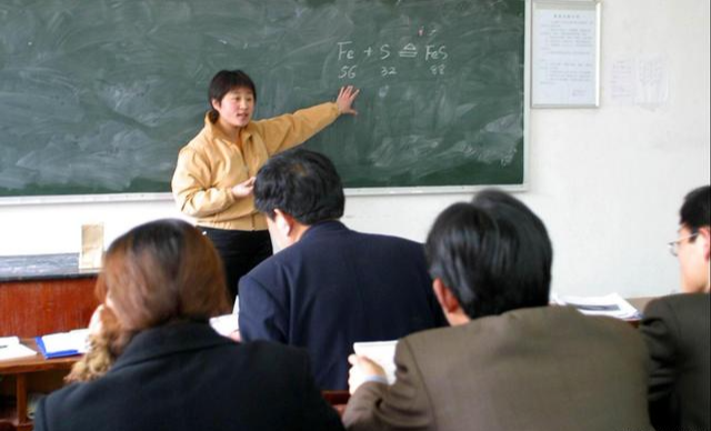 美术|师范专业已经“烂大街”?选择3个专业,毕业后学校抢着要