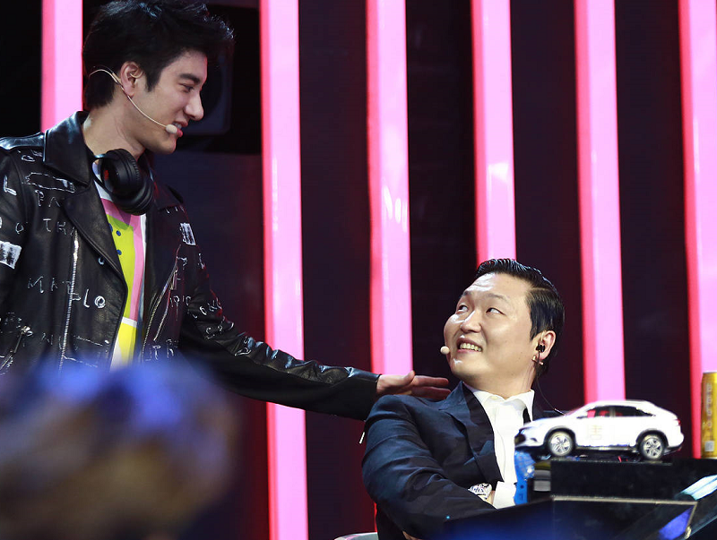 「鸟叔」大韩民国有实力男歌手，唱跳俱佳，神奇的缔造者