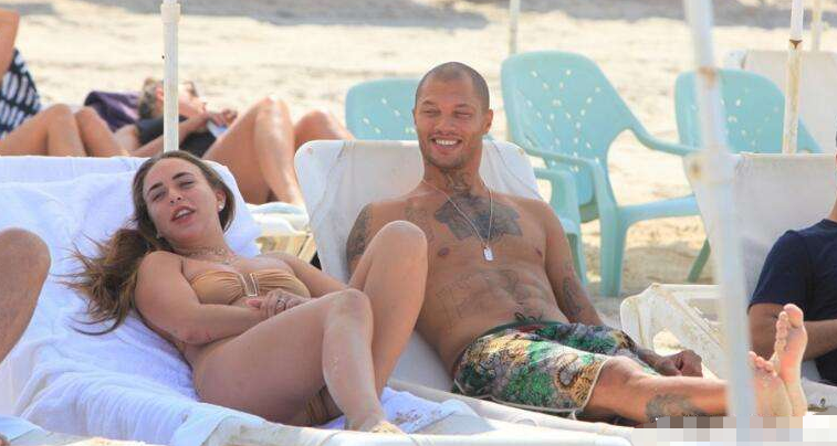 美国：美国“最牛”囚犯，在这个看脸的年代，长得帅真的可以为所欲为