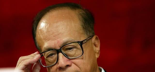 李嘉诚坦言：房价一旦暴跌，这“三种房子”最先贬值，买房留意