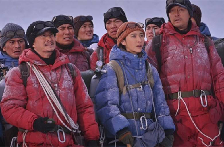 小时光▲3天票房破2亿，又一票房巨星诞生，打败黄渤还给王千源上课