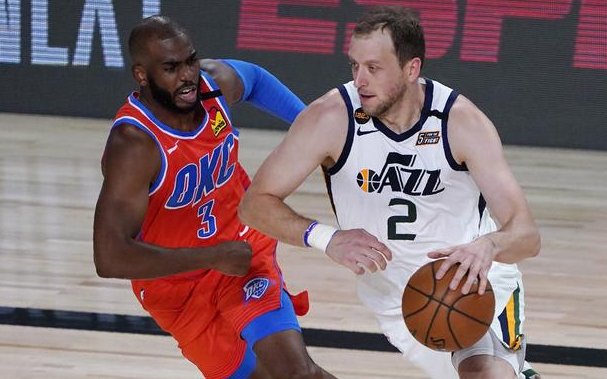 保罗|儿子见证里程碑之战!保罗发现CP4云看球,露出不可思议的表情