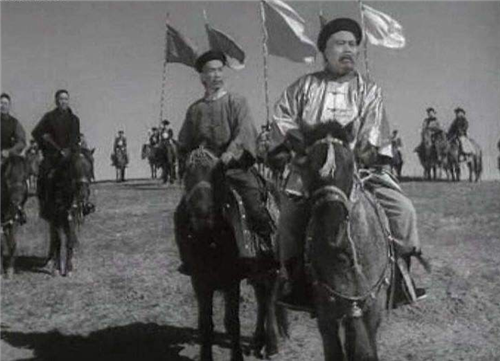 历史揭秘|满清第一猛将僧格林沁,为何被16岁少年一刀毙命?你看看少年叫什么