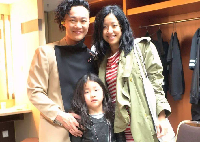 王菲|被陈小春爱过,让陈奕迅死心塌地25年,把11个前男友叫来庆生,她有啥魅力?