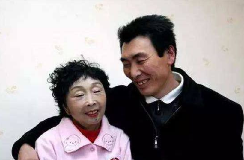 颜夕趣史|跨越年龄的爱情：东北小伙娶58岁大妈，他们后来如何了？