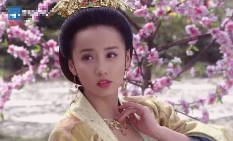 结婚|吃火锅被富豪看中，从订婚到结婚仅仅17天，如今36岁美得冒泡！