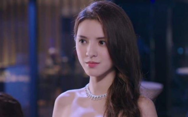 明星|四年前的《一年级》是有毒吗？素人全逆袭成当红明星，最看好的她却被人遗忘