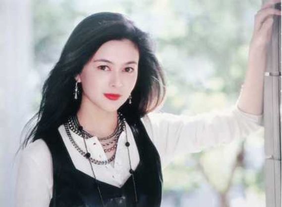 关之琳|关之琳爆料:当时如果刘銮雄没送我别墅,我就是刘德华的老婆了