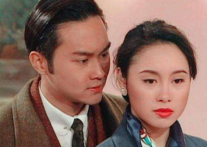 张智霖|当年袁咏仪产子，郭可盈哭着抱住张智霖：可不可以不要走？