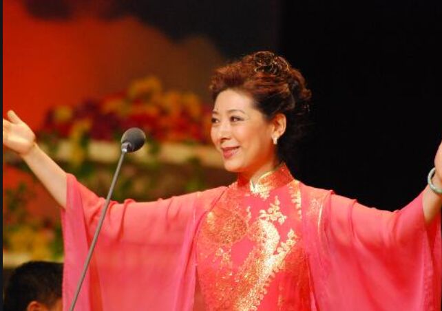 关牧村|她是国家一级演员，45岁二婚嫁高官被宠21年，如今66岁衰老难认