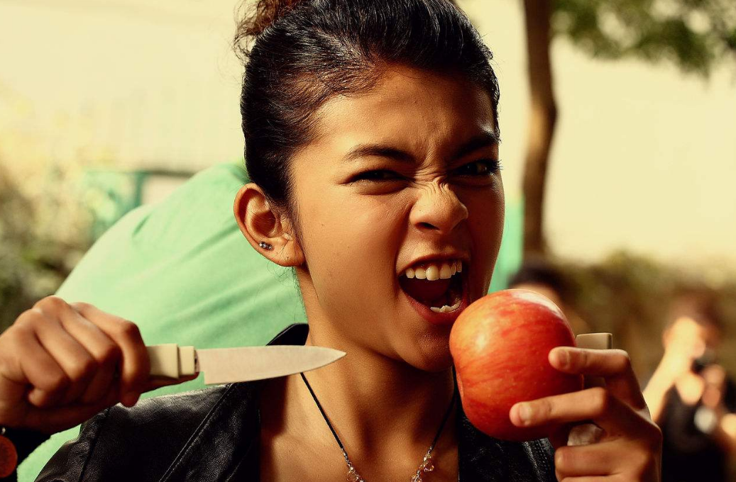 谈莉娜|她是混得最惨的“快女”,中印混血被人骂丑,现31岁商演像大妈