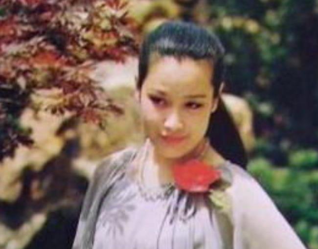 央视春晚|她当年在央视春晚一唱成名, 红极一时, 后来却病死她乡,享年56岁