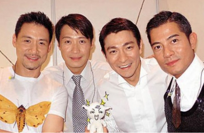 [张国荣]?因得罪张国荣被封杀，复出时精神失常，名列香港“四大癫王”