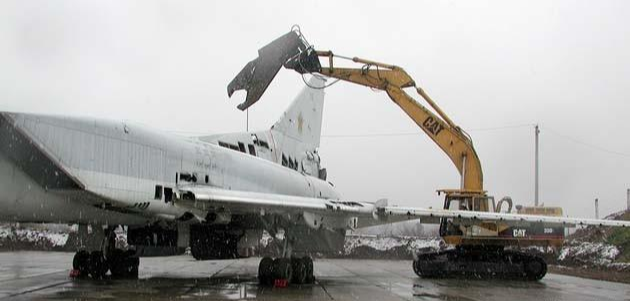 图-160|美国为何会惧怕没有隐身功能的图160战略轰炸机？