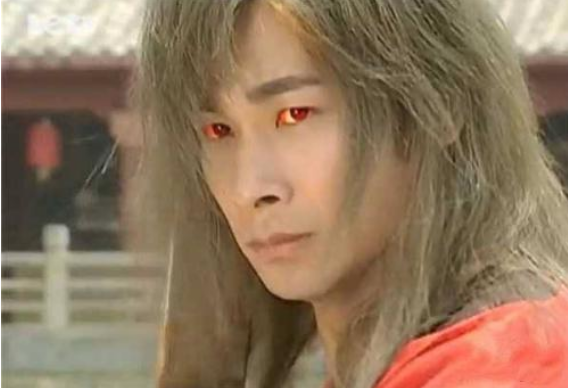 入魔|同样是入魔黑化,肖战靠眼神,邓伦靠龇牙,唯独他只需一个转身!