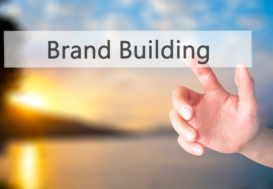 电子商务|我的电商故事：70后大姐，餐饮行业转型电商，营业额1000万