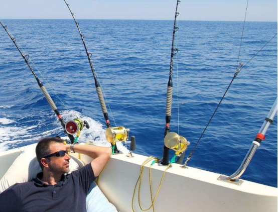 @钓鱼为何总钓不到，没点耐心和技巧，鱼能上钩才怪