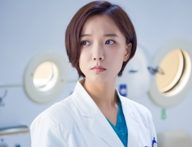 姐姐|妹妹当红演员,而姐姐被称春晚姐姐,却很少有人知道两人是亲姐妹