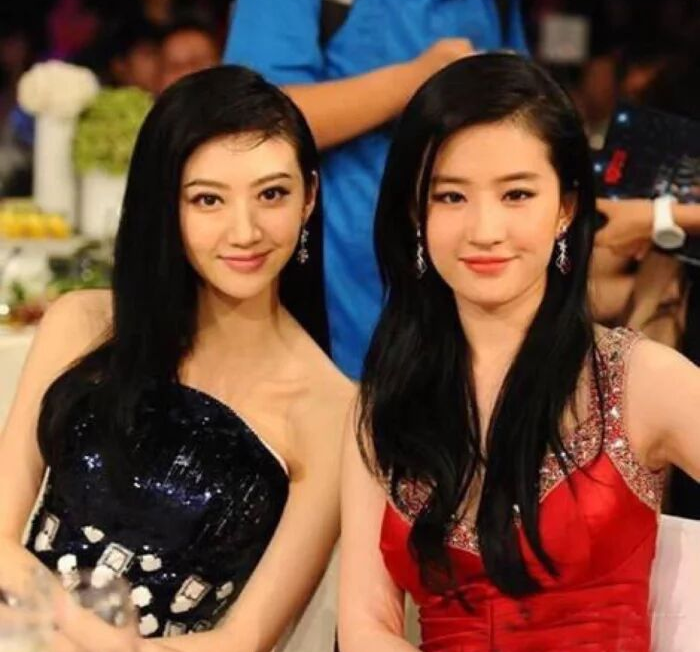 【景甜】“神仙姐姐”刘亦菲和“人间富贵花”景甜同框,高下立现?