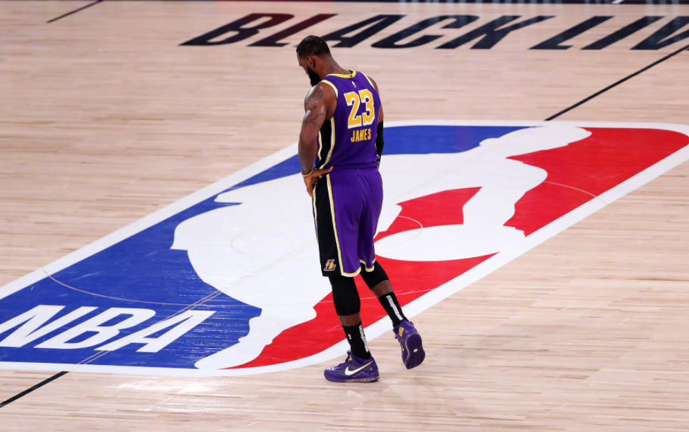 湖人队|28分钟仅8分，在场狂输21分！湖人耻辱一战，他已成詹眉身边隐患