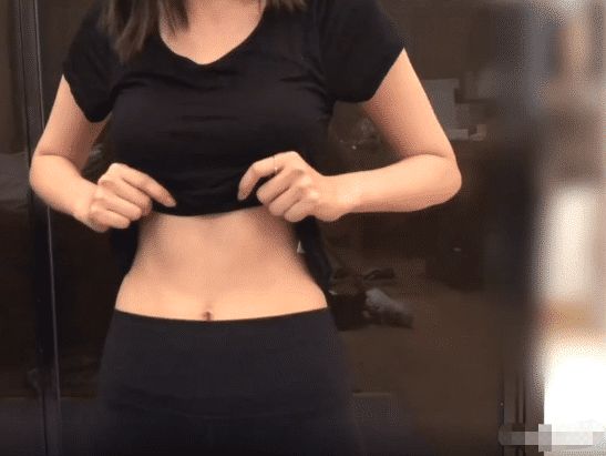 王宝强|宋祖儿为啥那么美?看到她在家健身的表情时,天上不会掉馅饼