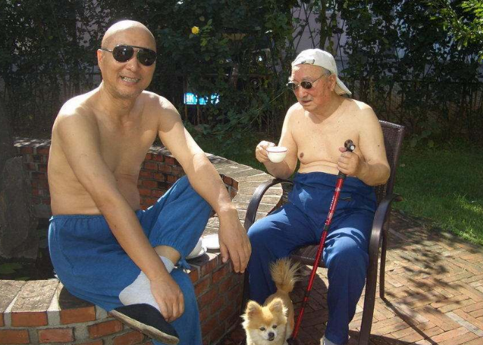 明星|四对明星父子,一代更比一代强,最后一对简直长得一模一样!