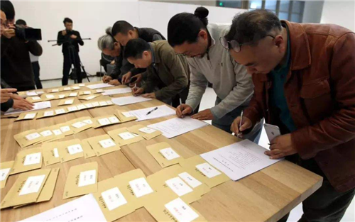 作文|高考生写下755字作文，阅卷组长通过4页注释才看懂，被评为了满分