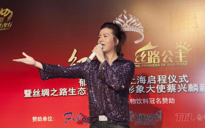 黄家驹：黄家驹送人的4首歌，谭咏麟一唱火了32年，最后一首包揽各项音乐大奖！