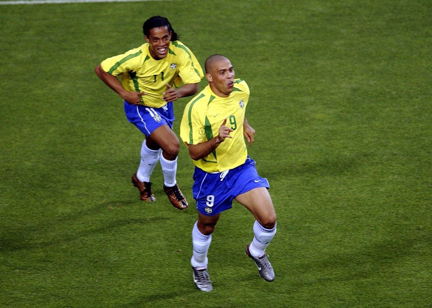 罗纳尔多:曼联名宿谈大罗:他的技术不属于这个世界!