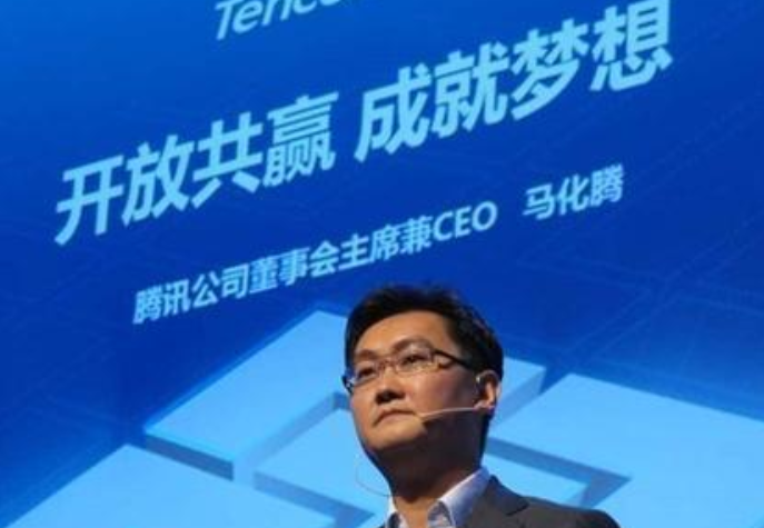 「苹果」“深圳马”终于坐不住了！对苹果实行“断供”，库克慌了！