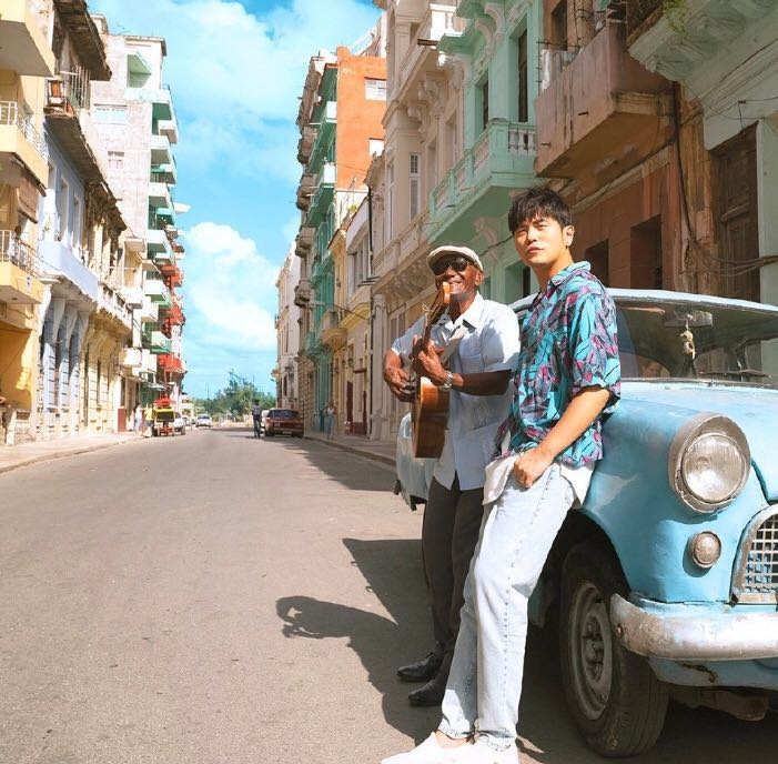 『周杰伦』周杰伦新单曲即将上线      网友用周杰伦的歌曲买早餐