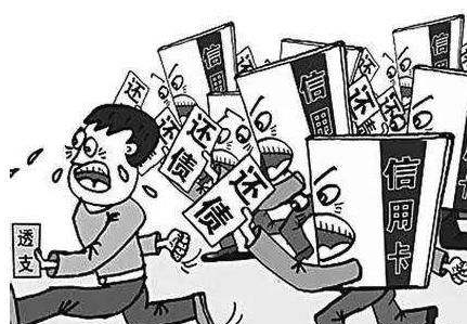 「信用卡」网贷平台和信用卡同时欠款，应该先还哪一个？选错的人会吃大亏