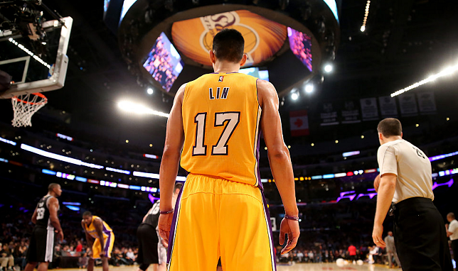 湖人队|总决赛霸占热搜榜！湖人夺冠概率78%，林书豪：詹姆斯太可怕了