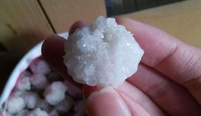 【疾病】这三种“白色食物”极容易诱发癌症，忍住嘴千万少吃！