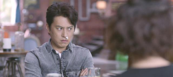 蒋欣▲靳东问蒋欣: 要不要介绍胡歌你认识认识? 蒋欣的反应我能笑三天