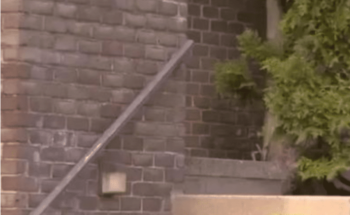 「华裔」美华裔科学家突然遇害！研究新冠疫苗获重大发现，生前聊天记录曝光！